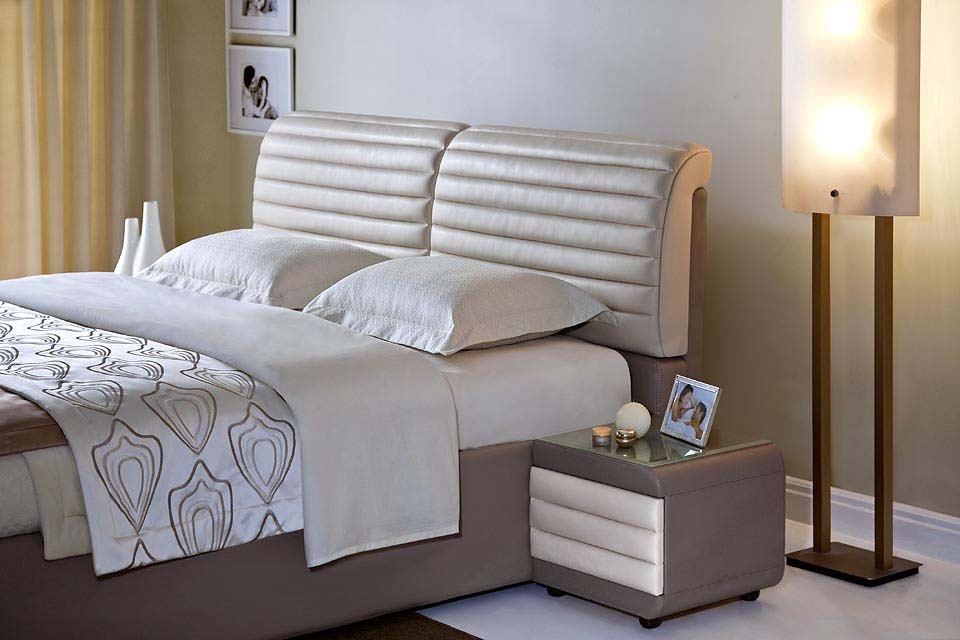 Кровать Невада-1 в бежевой коже