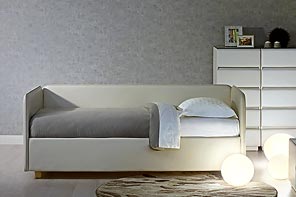 Кровать Сбоку Фото